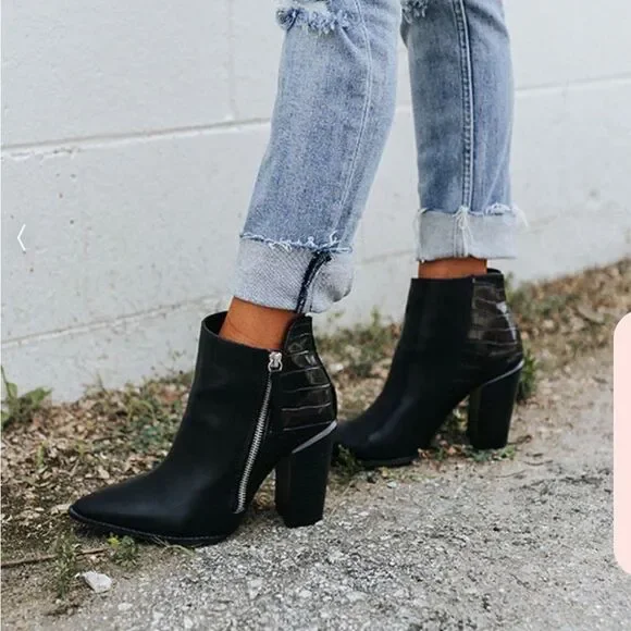 Faux Leather Ankle Moto Zipper Ankle Boot- Size 10 - Picture 2 of 10